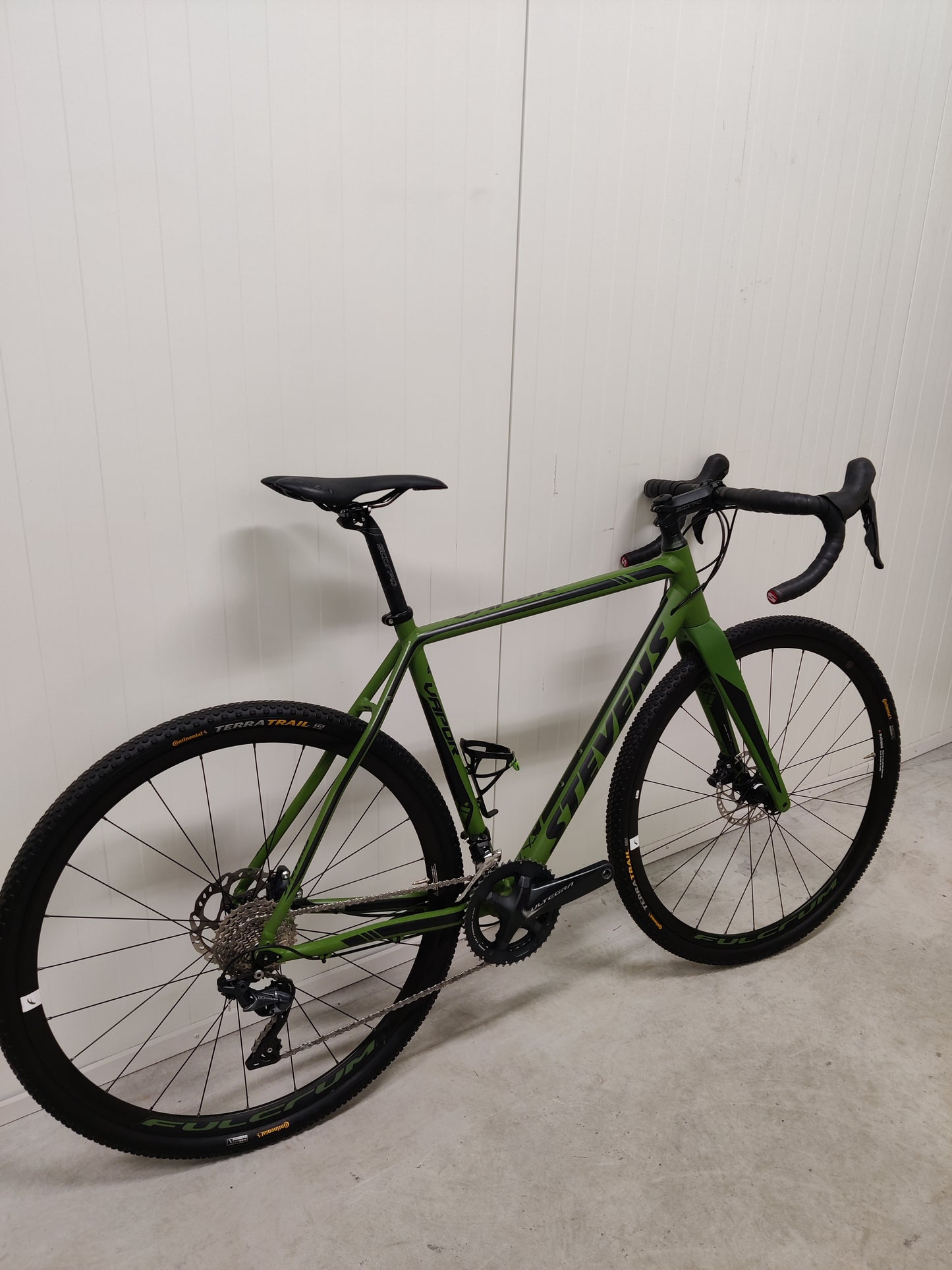Stevens Vapor Ultegra 54 Käytetty gravel-pyörä