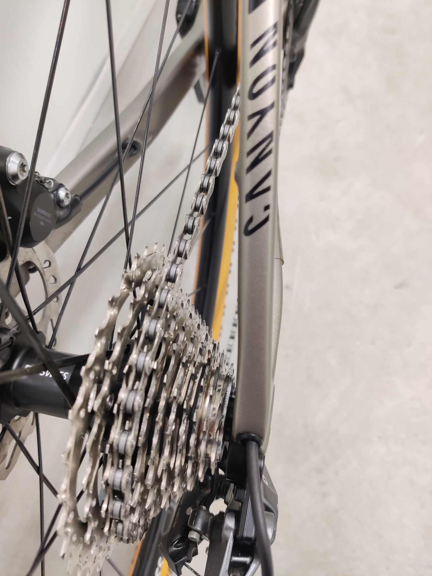 Canyon grail cf sl 7 S 2020 käytetty gravel-pyörä