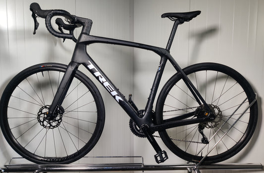 Trek domane SL5 GEN 4 - 1,79m-1,86m - käytetty maantiepyörä