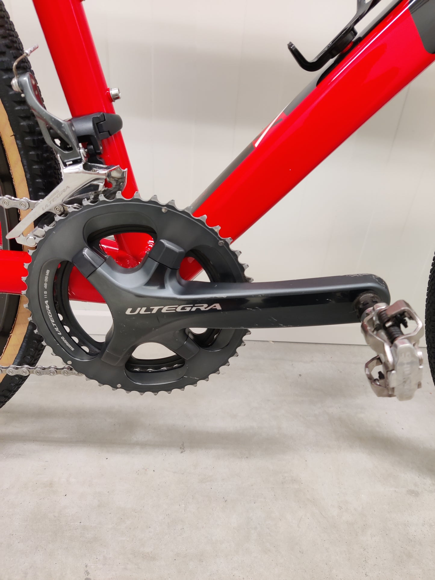 Cube Cross Race Disc Pro 59cm käytetty gravel-pyörä