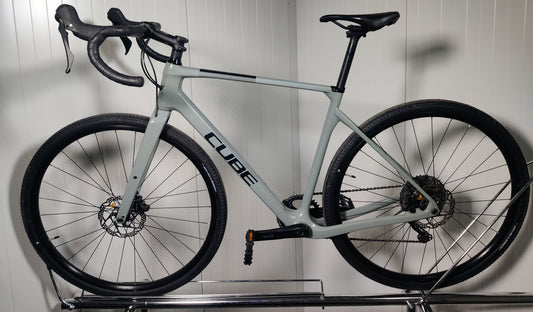 Cube NUROAD C:62 PRO - M - käytetty gravel-pyörä