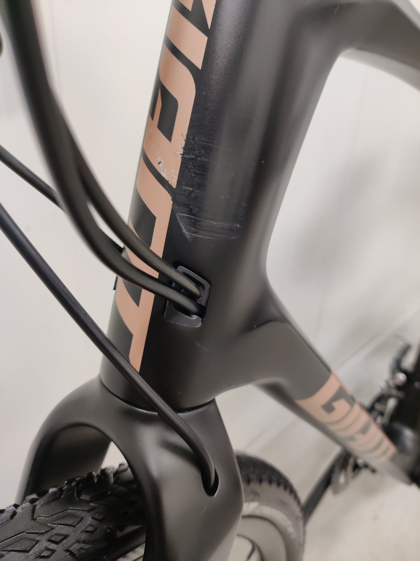 Giant Revolt Advanced 3 XL 2022 käytetty gravel-pyörä