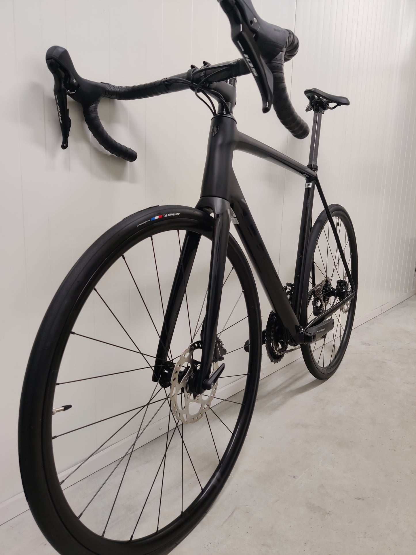 Trek Emonda Alr 5 2023 179-186 cm käytetty maantiepyörä