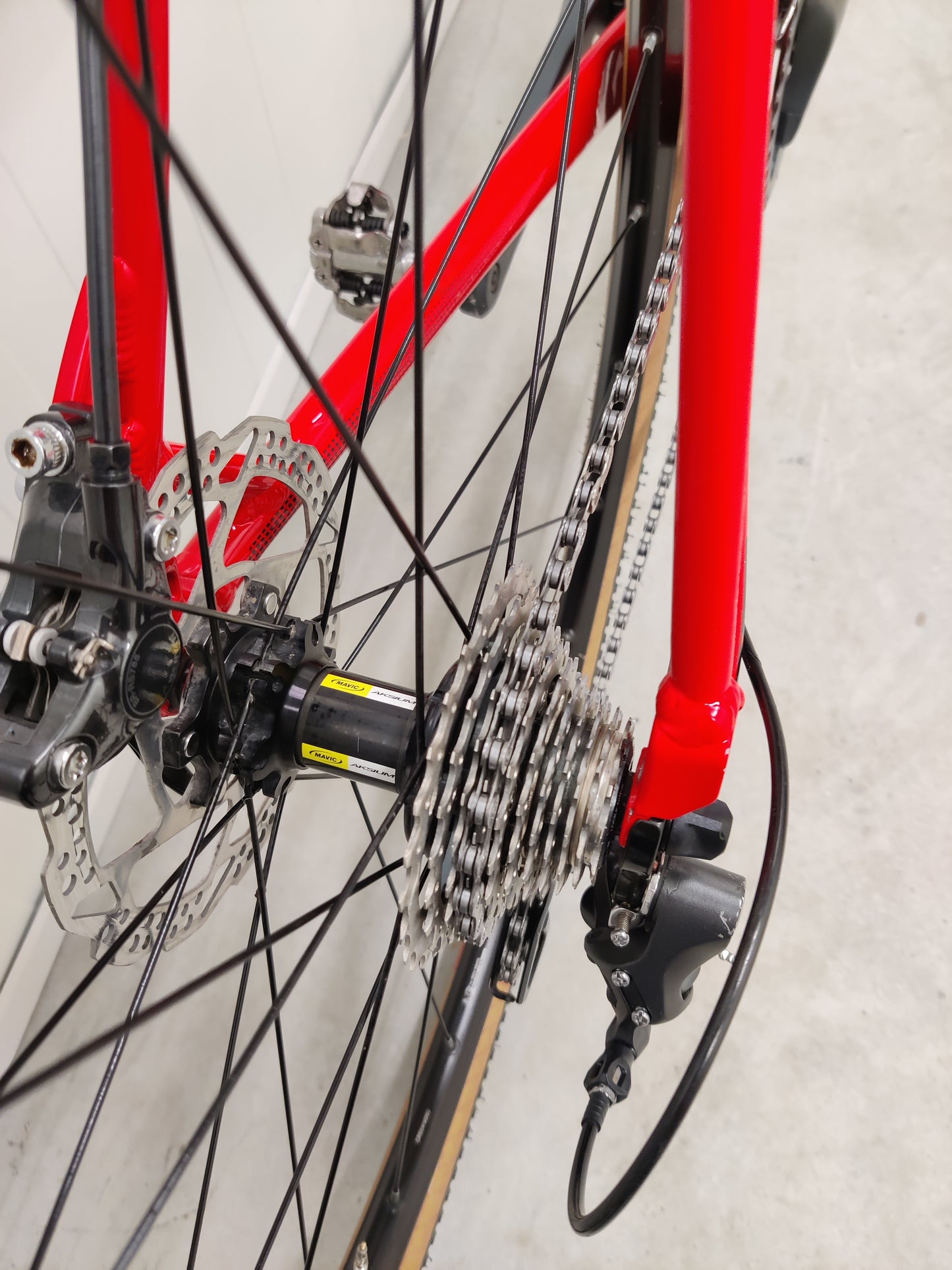 Cube Cross Race Disc Pro 59cm käytetty gravel-pyörä