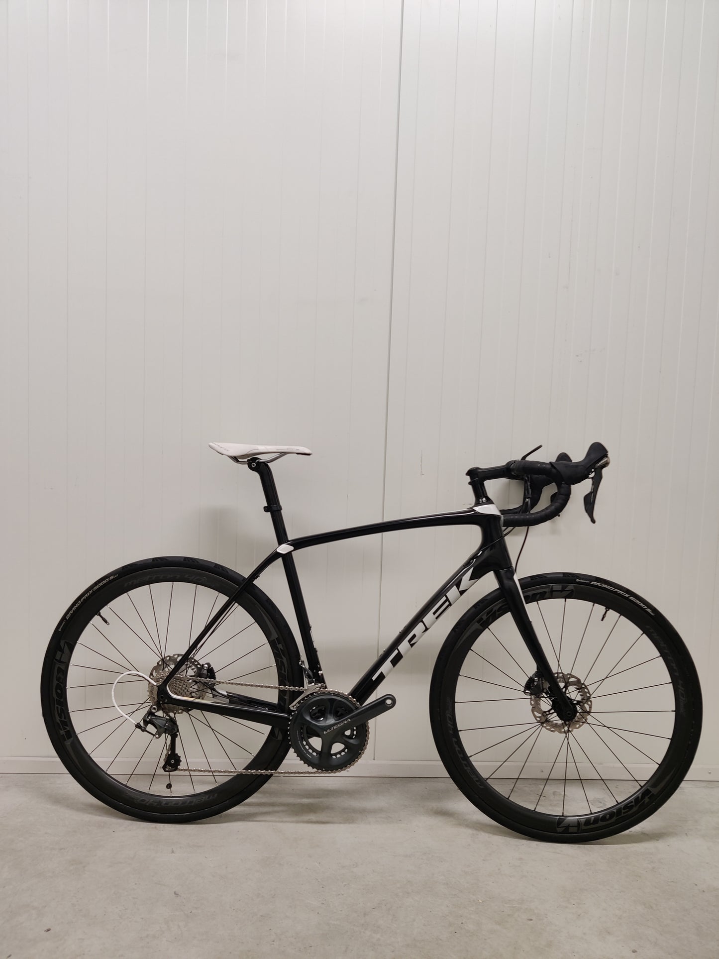 Trek domane SL 6 Disc 56 2017 käytetty maantiepyörä