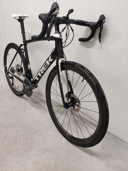 Trek domane SL 6 Disc 56 2017 käytetty maantiepyörä