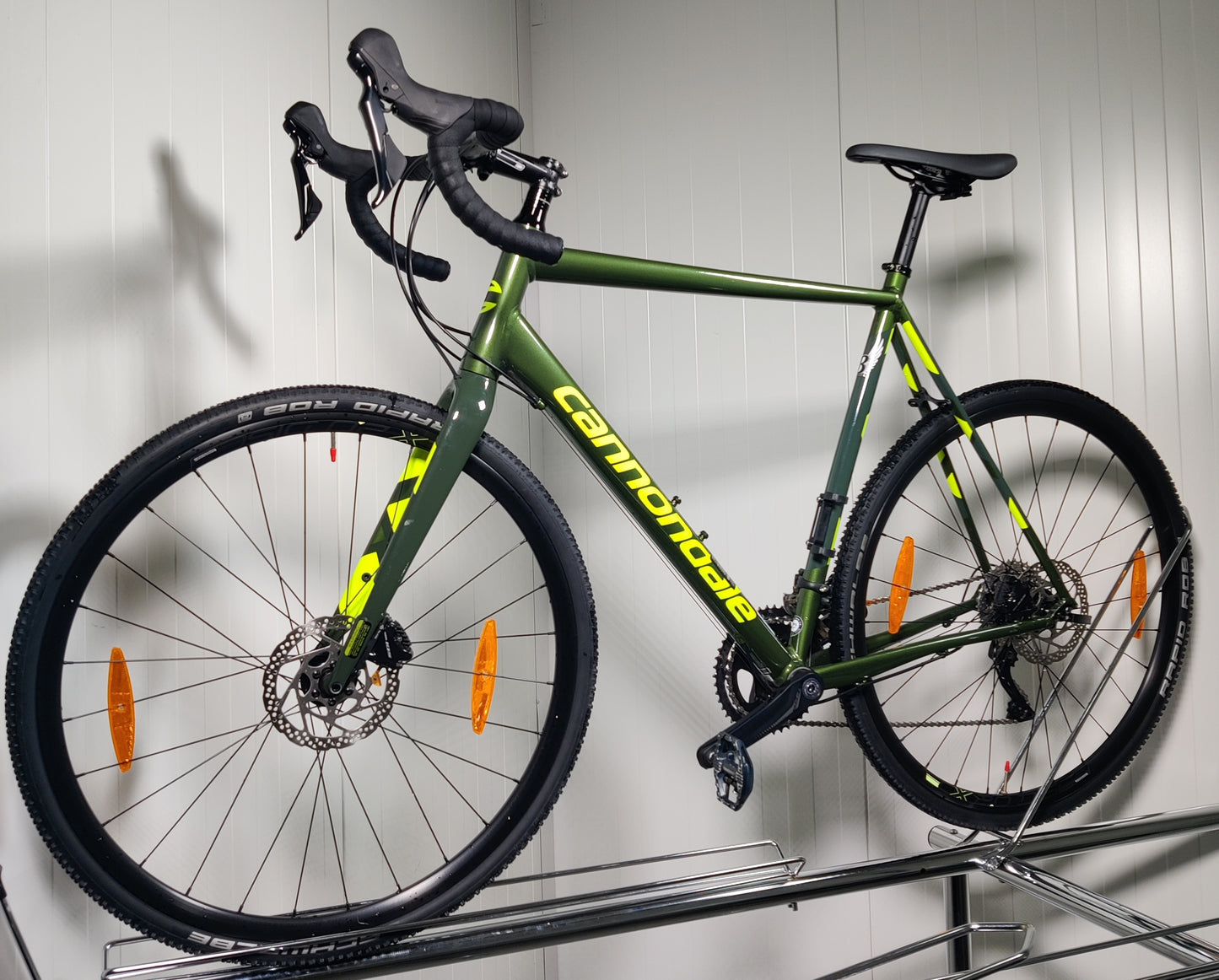 Cannondale CAADX 105 - 61cm - 1,88-1,98m - käytetty gravel-pyörä