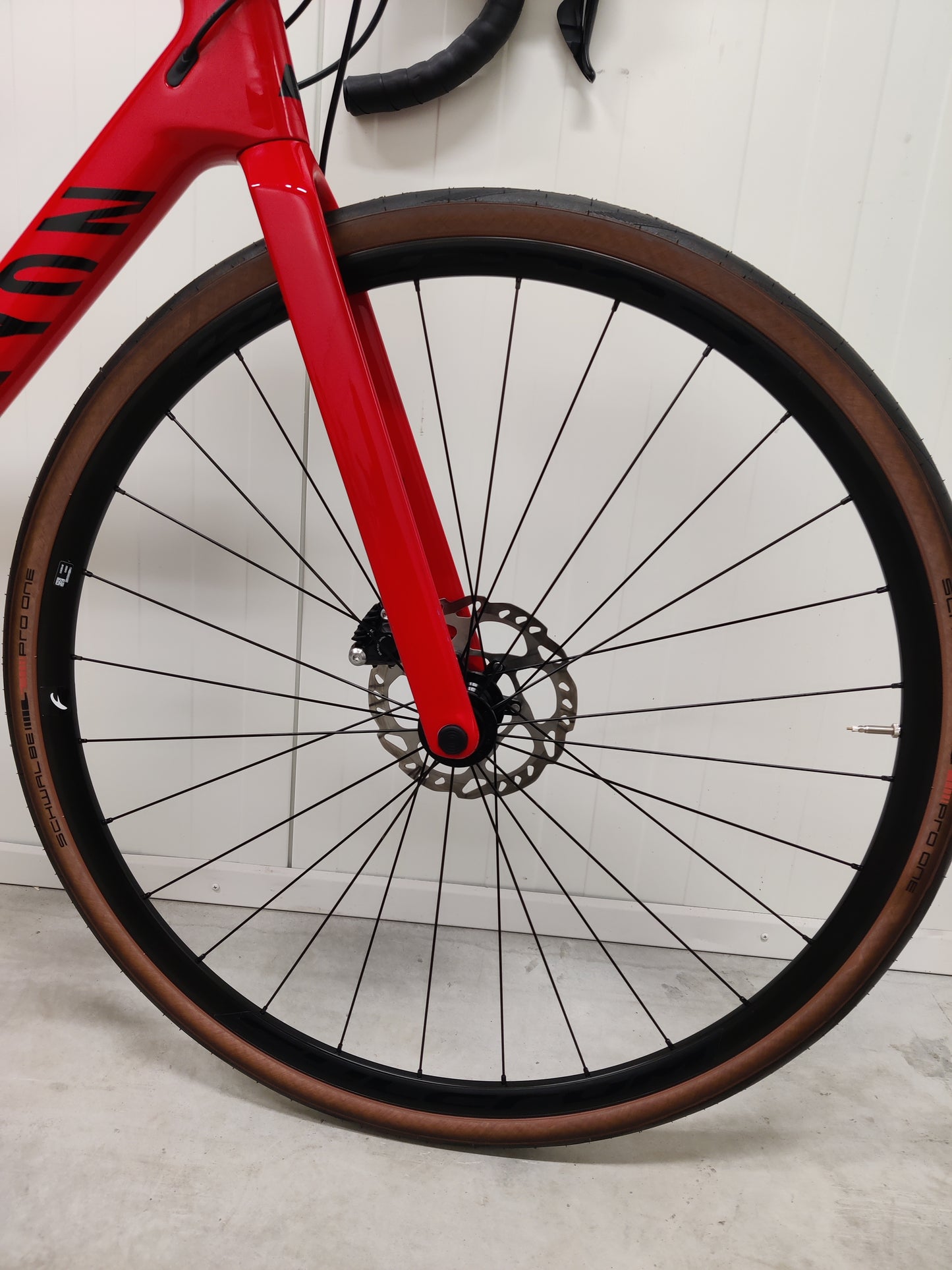 Canyon Endurace CF 7 M 2023 käytetty maantiepyörä