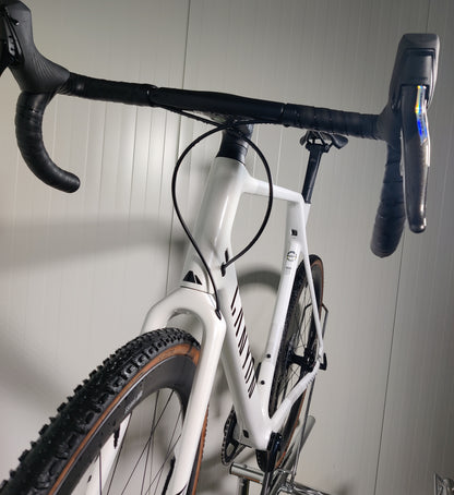 Canyon Inflite CF SLX 8 AXS XL - 1,89-1,97m - käytetty gravel-pyörä