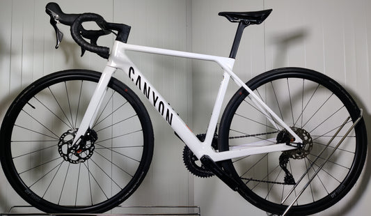 Canyon Ultimate cf 7 - S - 1,71m-179m - käytetty maantiepyörä