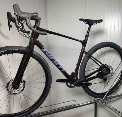 Giant Revolt Advanced 1 M/L - 1,74-1,86 - käytetty gravel-pyörä