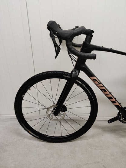Giant Revolt Advanced 3 XL 2022 käytetty gravel-pyörä