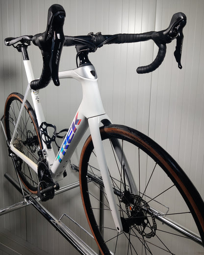 Trek Domane SL5 - 1,79m-1,86m - 2022 - käytetty maantiepyörä