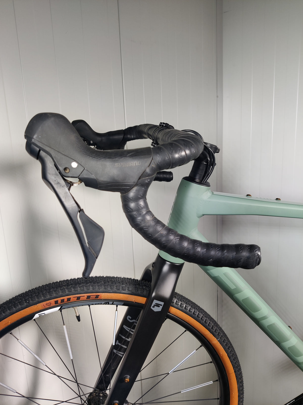 Focus ATLAS 6.8 L - käytetty gravel-pyörä 1,79-189m