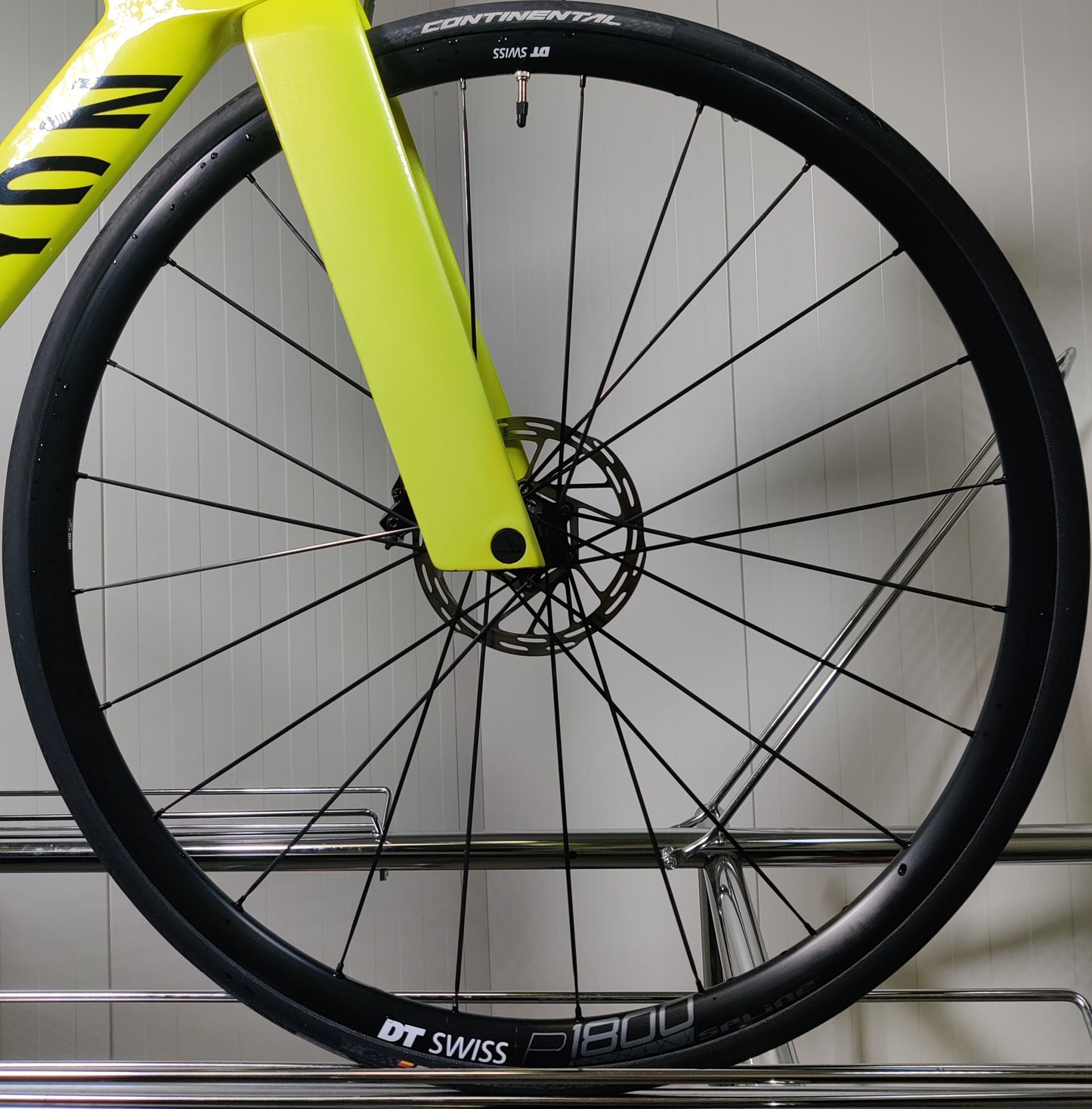 Canyon Speedmax CF 7 Disc - 1,65-175m - 2023 - käytetty triathlon-pyörä - käytetty aika-ajopyörä