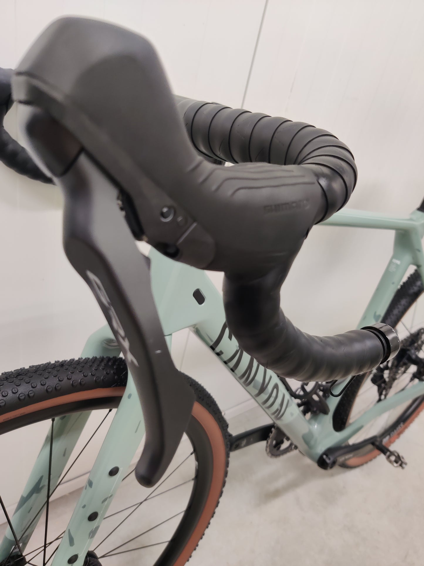 Canyon Grizl CF SL 8 1by 2024 L käytetty gravel-pyörä