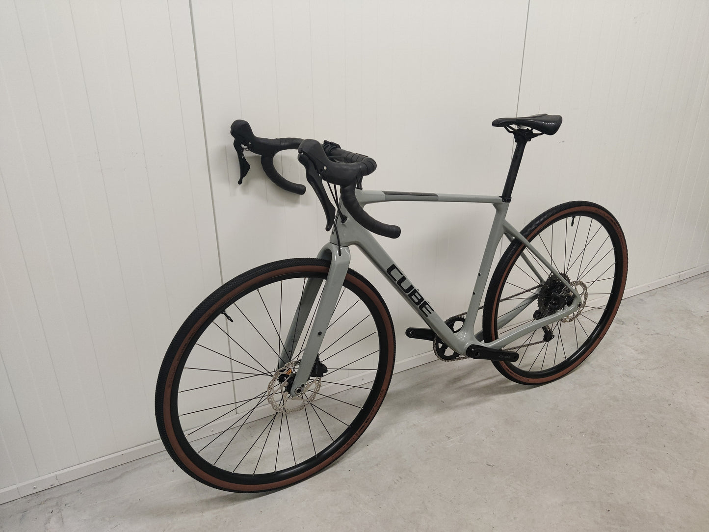 Käytetty Cube NUROAD C:62 PRO 2023 M gravel-pyörä