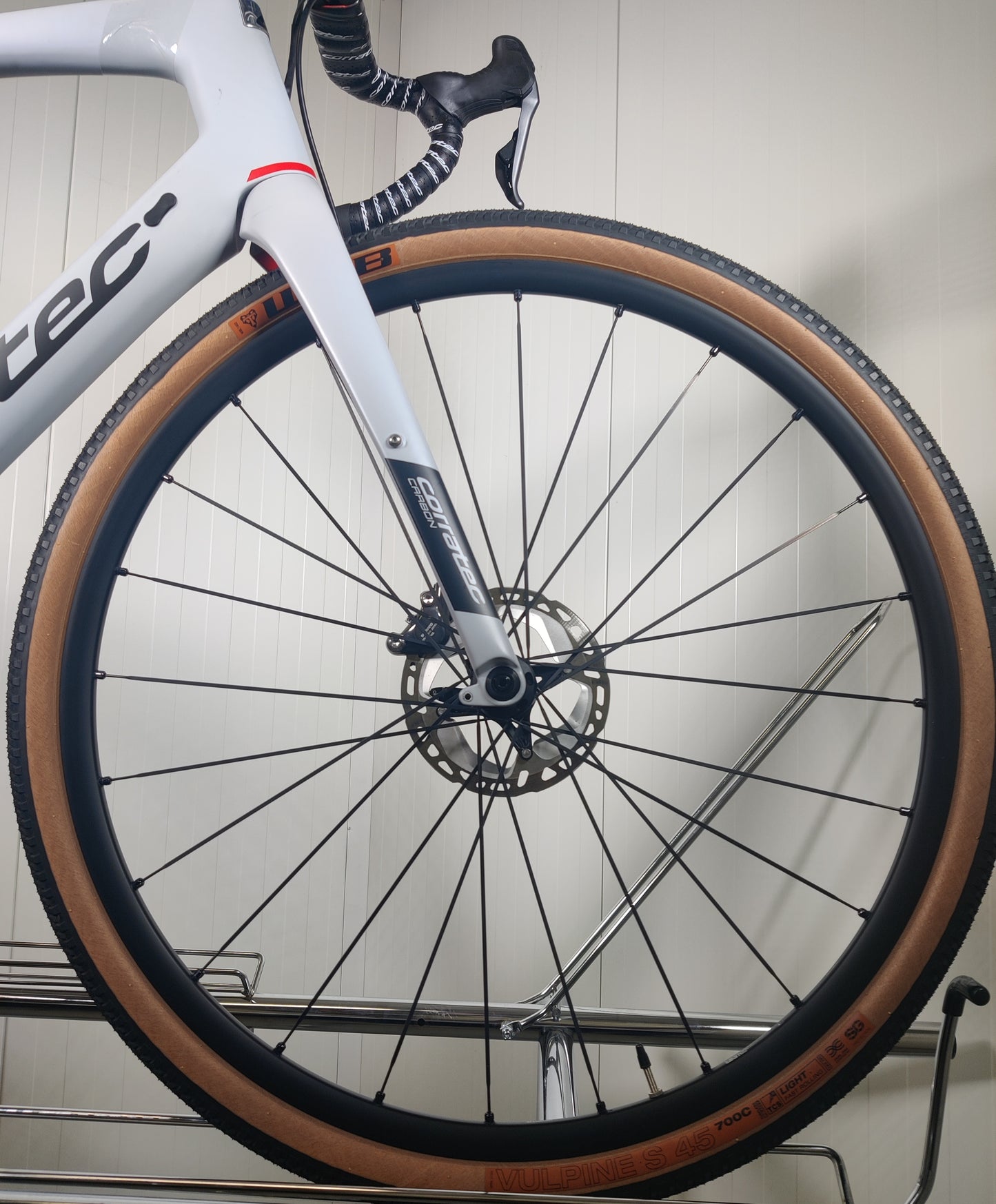 Corratec Allroad c1 1x11 GRX Di2  - 185-193cm pyörilijälle - 56 - käytetty gravel-pyörä
