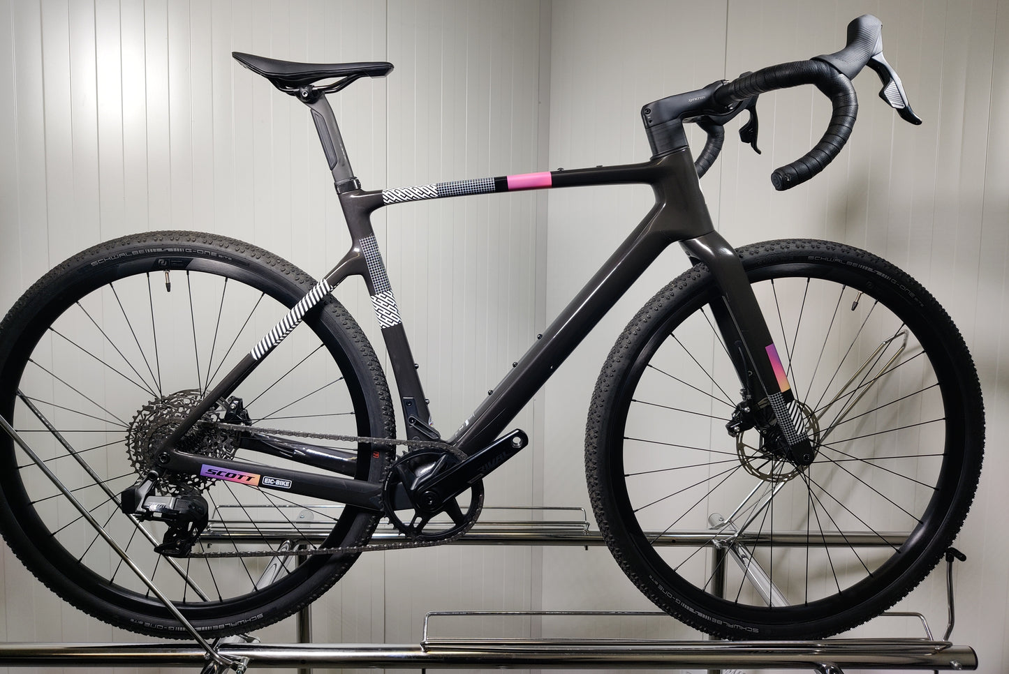 Scott Addict gravel 30 - M - 1,71m-1,82m - käytetty gravel-pyörä