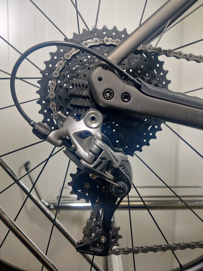 Specialized Diverge Comp Carbon - 56cm - 1,75m-1,81m - käytetty gravel-pyörä
