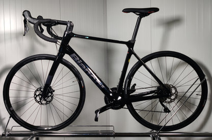 Bianchi Infinito xe 57cm - käytetty maantiepyörä 1,8-1,86m