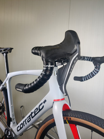 Corratec Allroad c1 1x11 GRX Di2  - 185-193cm pyörilijälle - 56 - käytetty gravel-pyörä