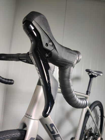 Scott Addict 30 L - 1,83-1,91m - käytetty maantiepyörä