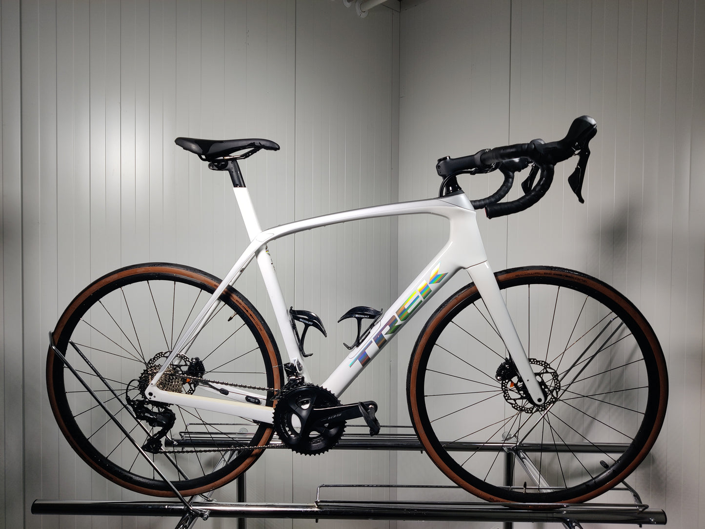 Trek Domane SL5 - 1,79m-1,86m - 2022 - käytetty maantiepyörä