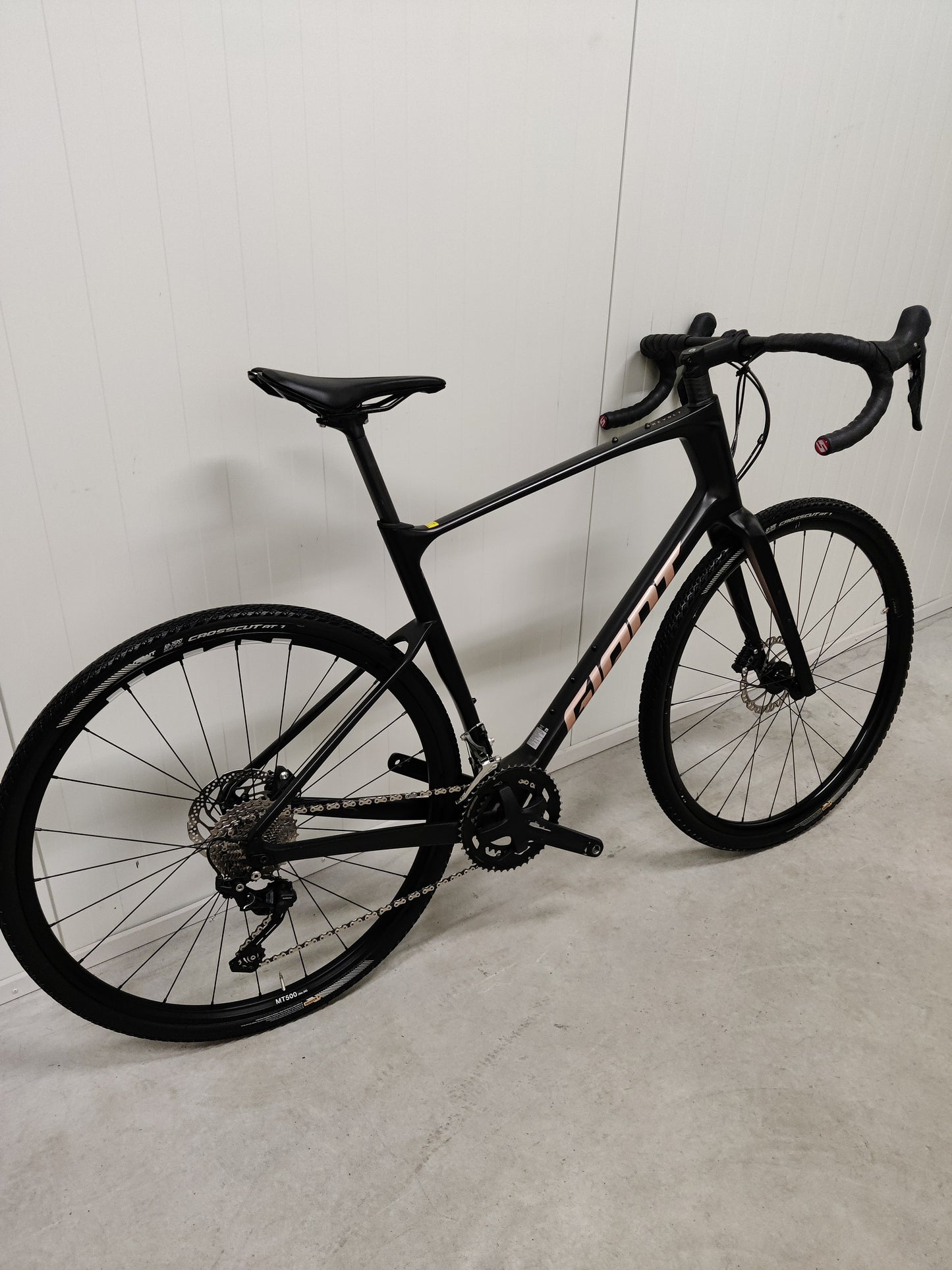 Giant Revolt Advanced 3 XL 2022 käytetty gravel-pyörä