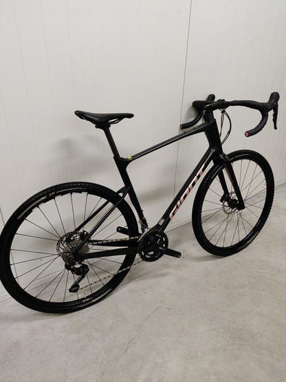 Giant Revolt Advanced 3 XL 2022 käytetty gravel-pyörä