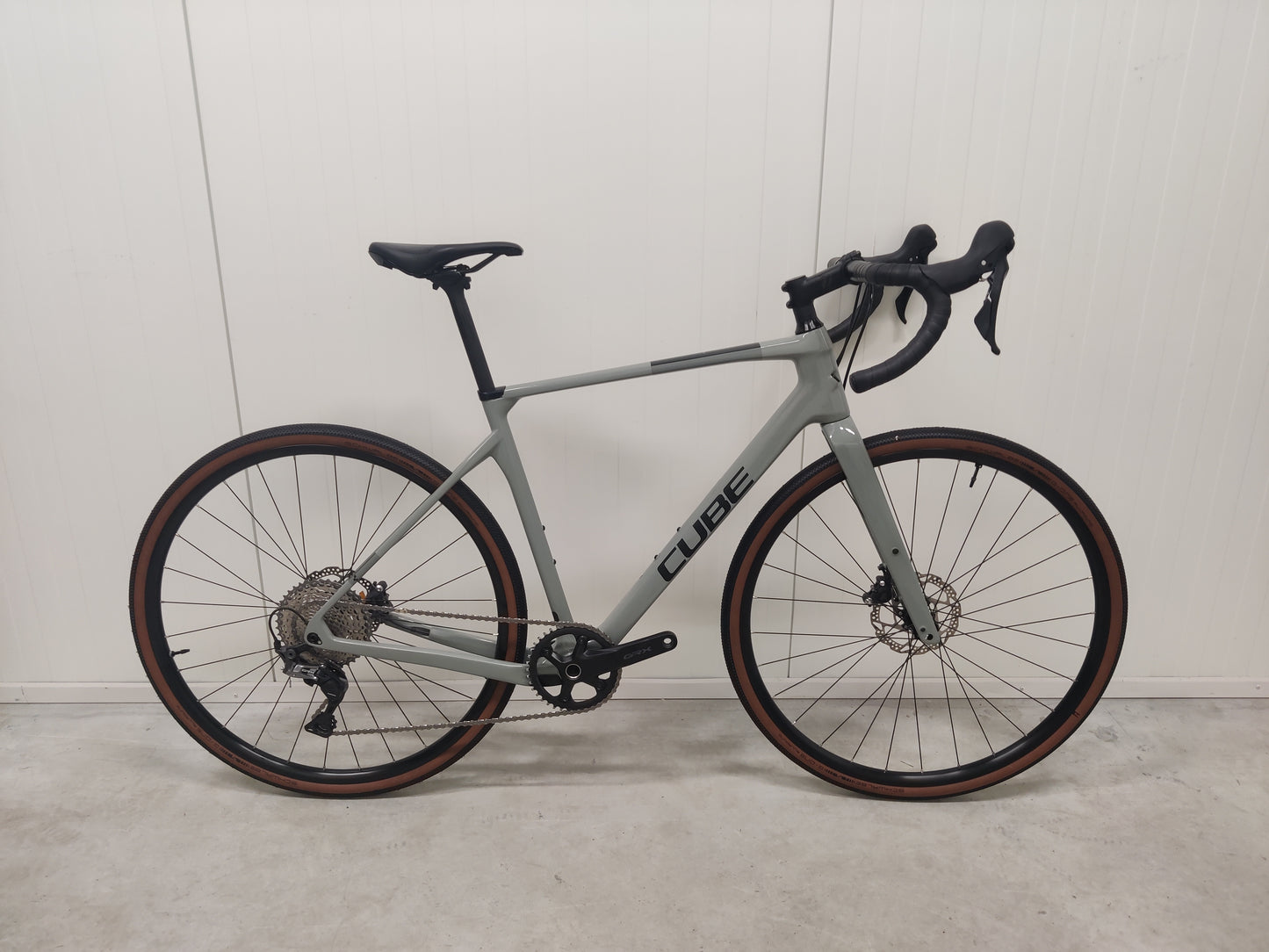 Käytetty Cube NUROAD C:62 PRO 2023 M gravel-pyörä