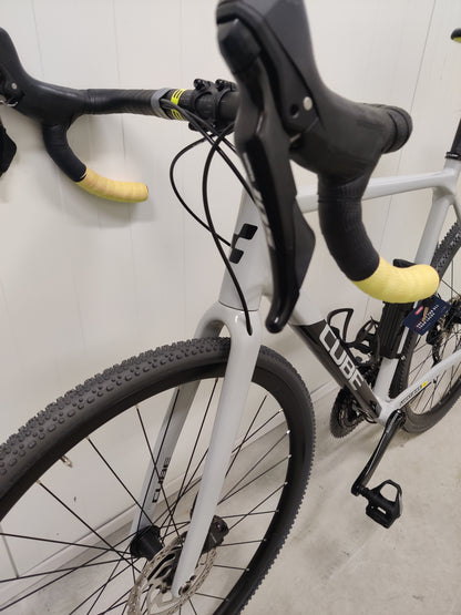 Käytetty Cube Cross Race Pro 56 2020 gravel-pyörä