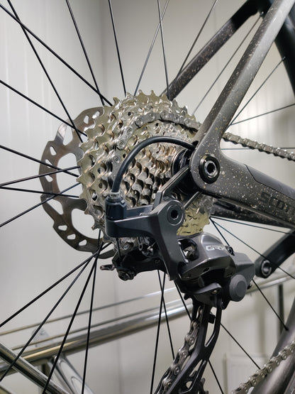 Scott Addict Gravel 40 - M - 1,71m-1,82m - 2025 - käytetty gravel-pyörä