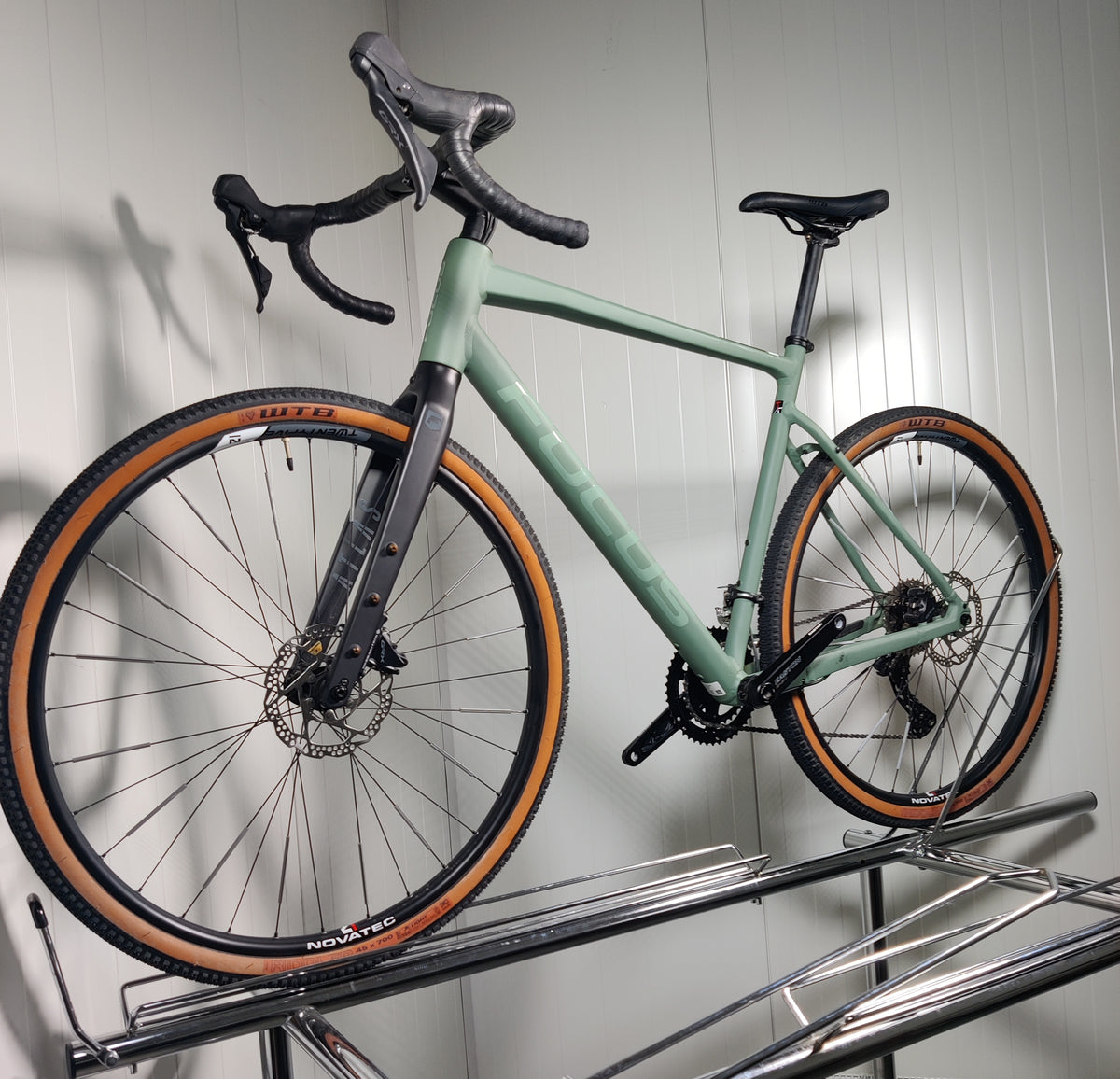 Focus ATLAS 6.8 L - käytetty gravel-pyörä 1,79-189m
