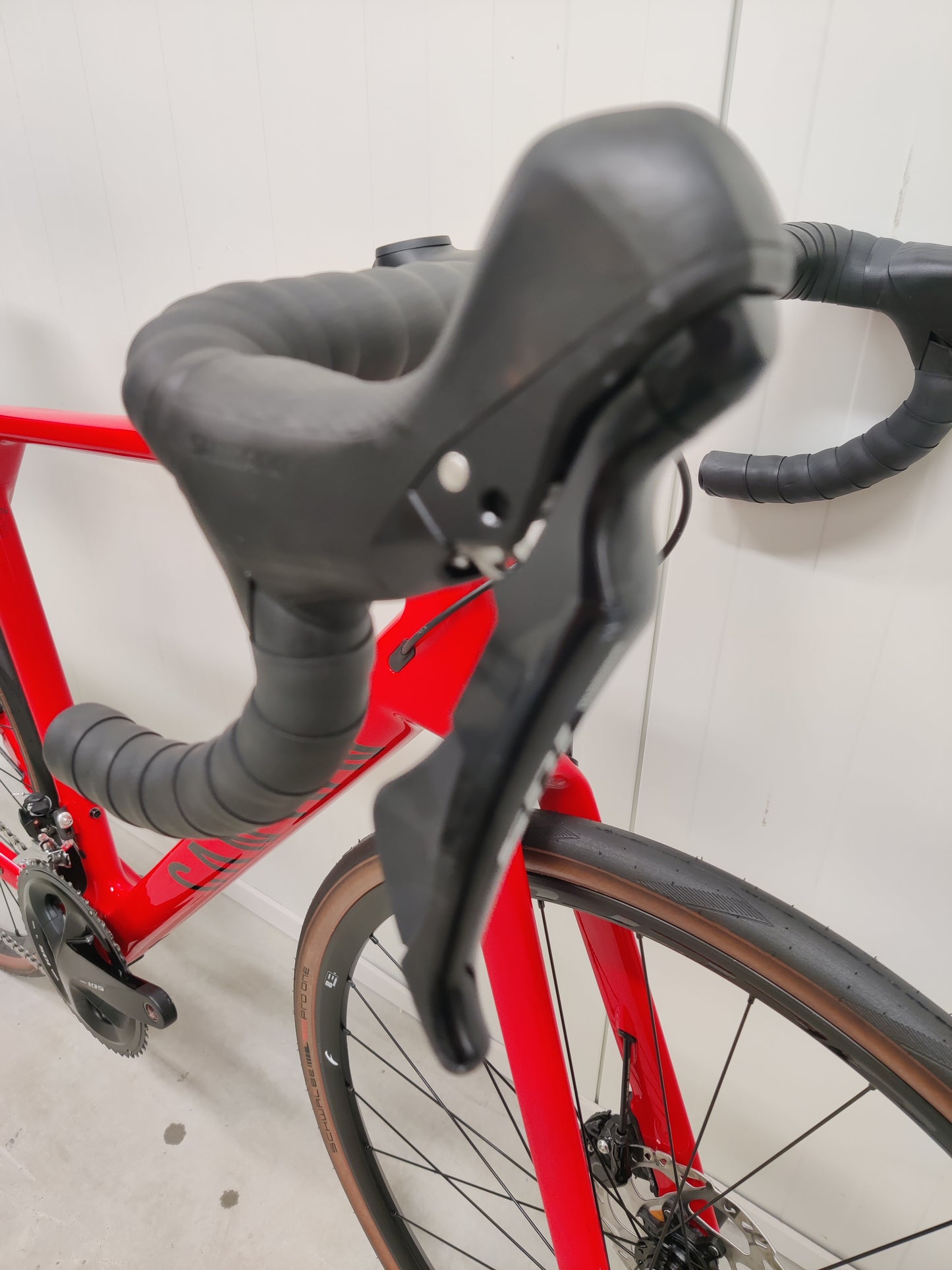 Canyon Endurace CF 7 M 2023 käytetty maantiepyörä
