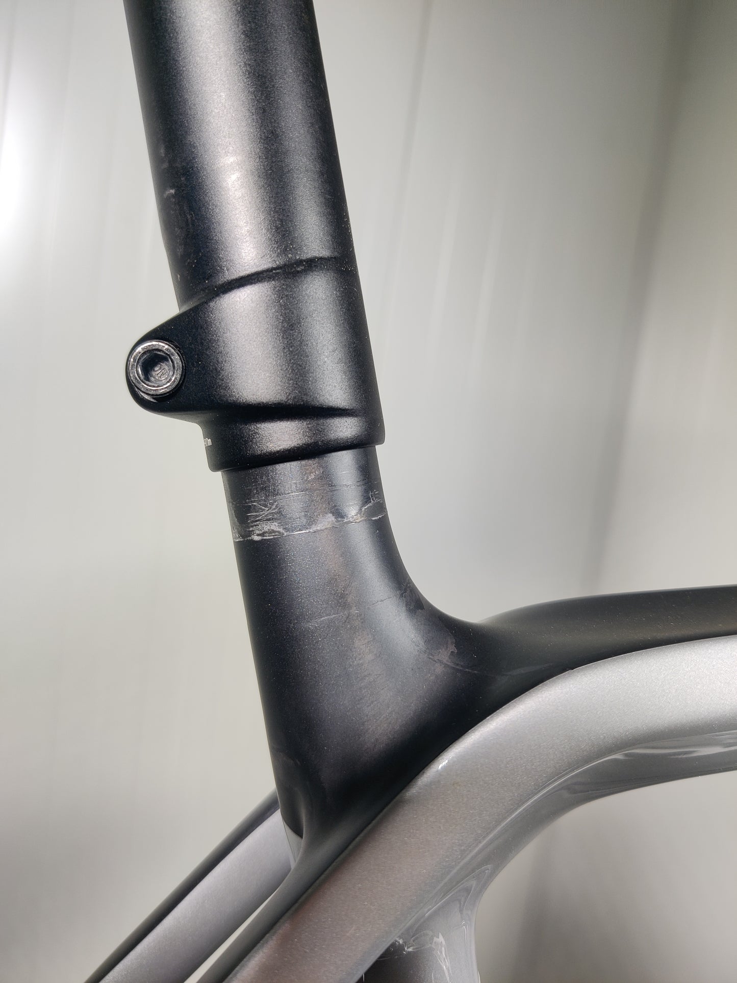 Trek Domane SL5 - 1,79m-1,86m - 2022 - käytetty maantiepyörä