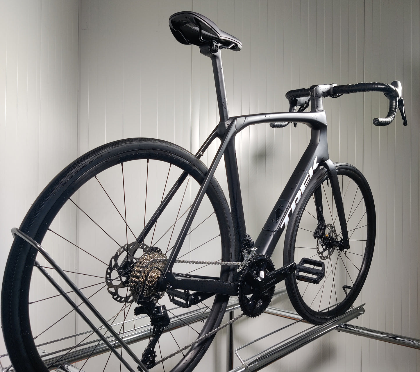 Trek domane SL5 GEN 4 - 1,79m-1,86m - käytetty maantiepyörä