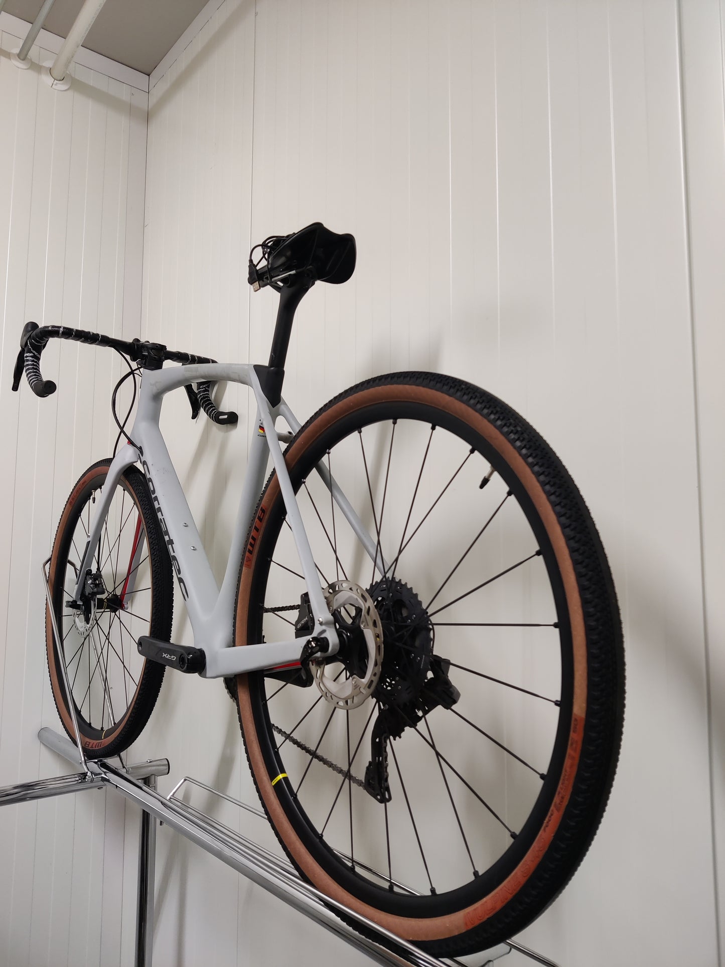 Corratec Allroad c1 1x11 GRX Di2  - 185-193cm pyörilijälle - 56 - käytetty gravel-pyörä