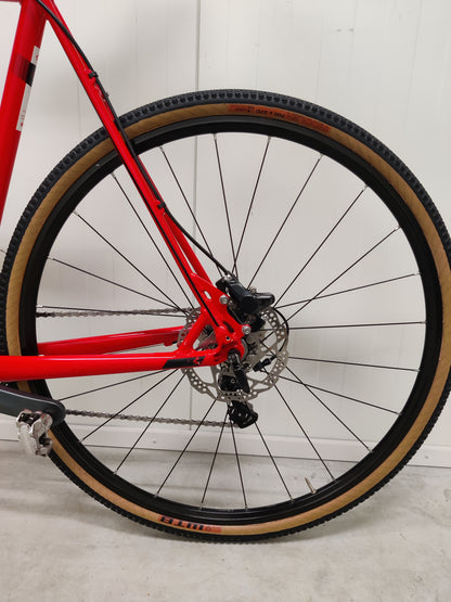 Cube Cross Race Disc Pro 59cm käytetty gravel-pyörä