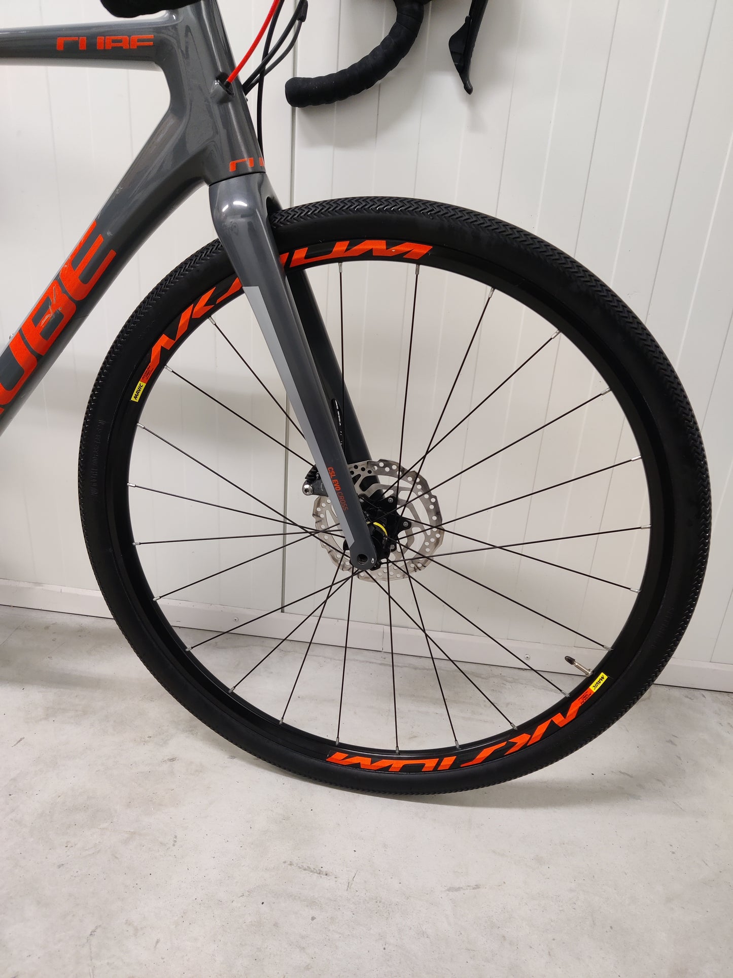 Cube CROSS RACE C:62 Pro 56 2018  n. 172-182 cm käytetty gravel-pyörä