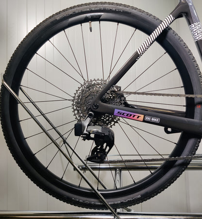 Scott Addict gravel 30 - M - 1,71m-1,82m - käytetty gravel-pyörä