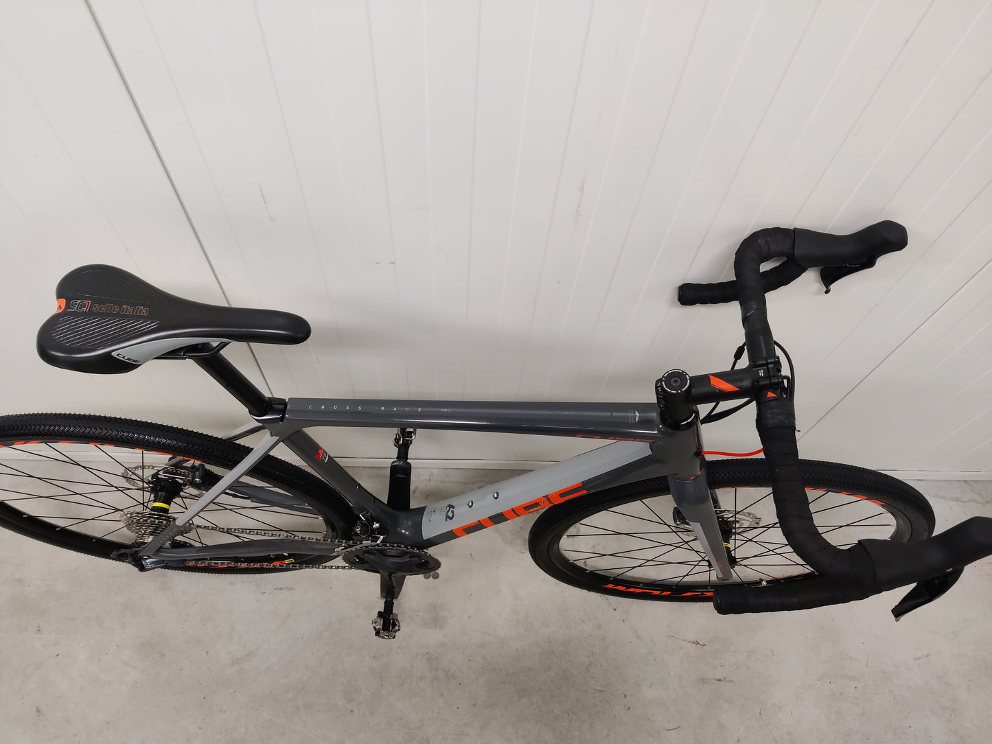 Cube CROSS RACE C:62 Pro 56 2018  n. 172-182 cm käytetty gravel-pyörä