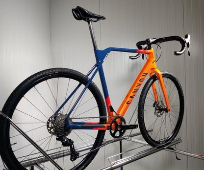 Canyon Inflite CF SL 6 L - 1,83-1,92 - käytetty Gravel-pyörä