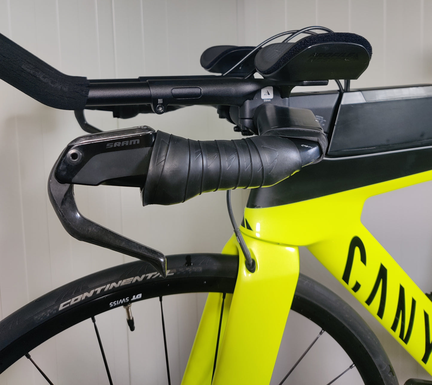 Canyon Speedmax CF 7 Disc - 1,65-175m - 2023 - käytetty triathlon-pyörä - käytetty aika-ajopyörä