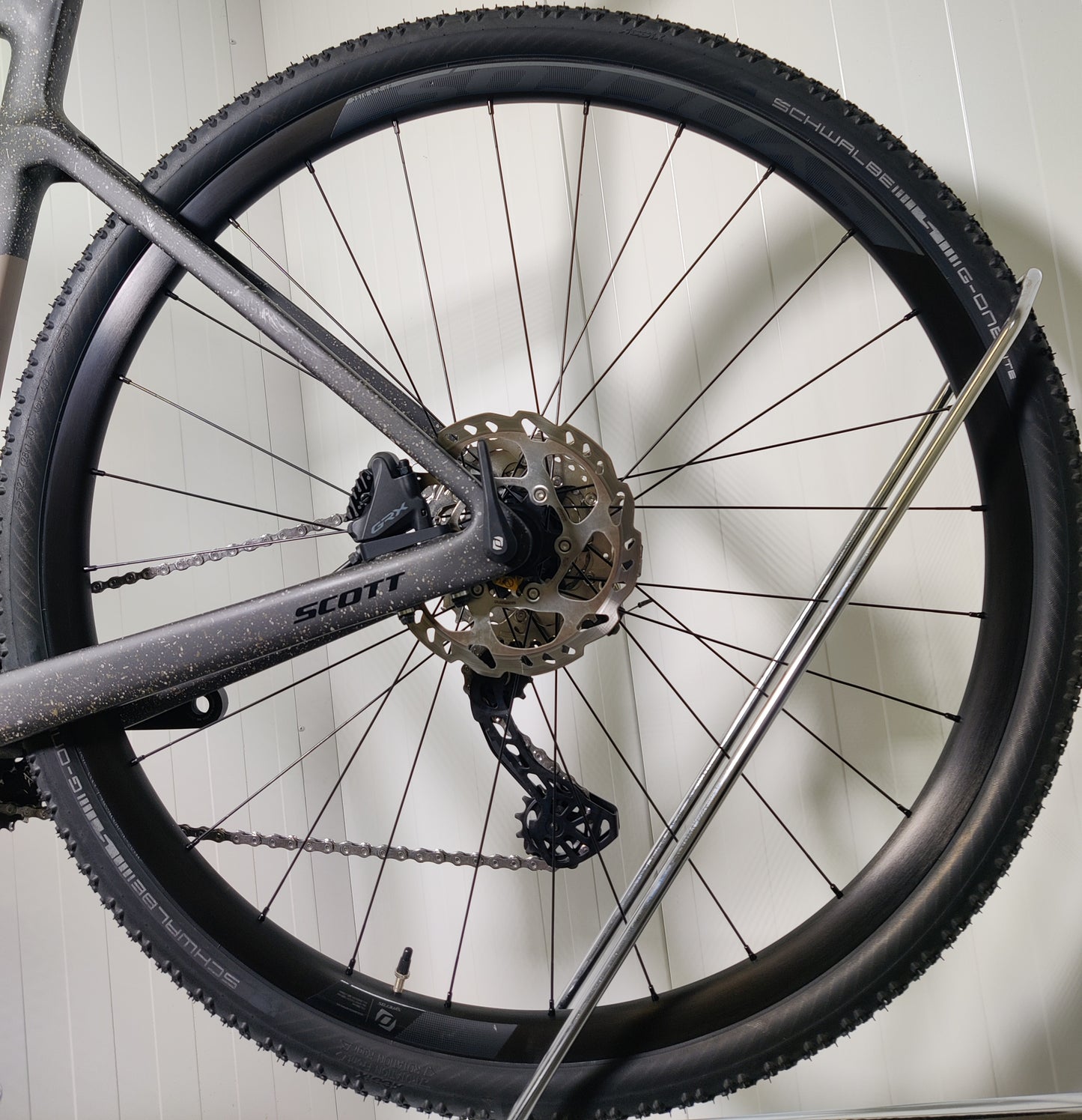 Scott Addict Gravel 40 - M - 1,71m-1,82m - 2025 - käytetty gravel-pyörä