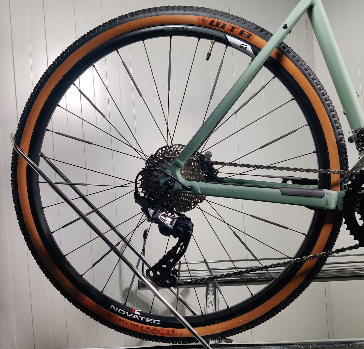Focus ATLAS 6.8 L - käytetty gravel-pyörä 1,79-189m