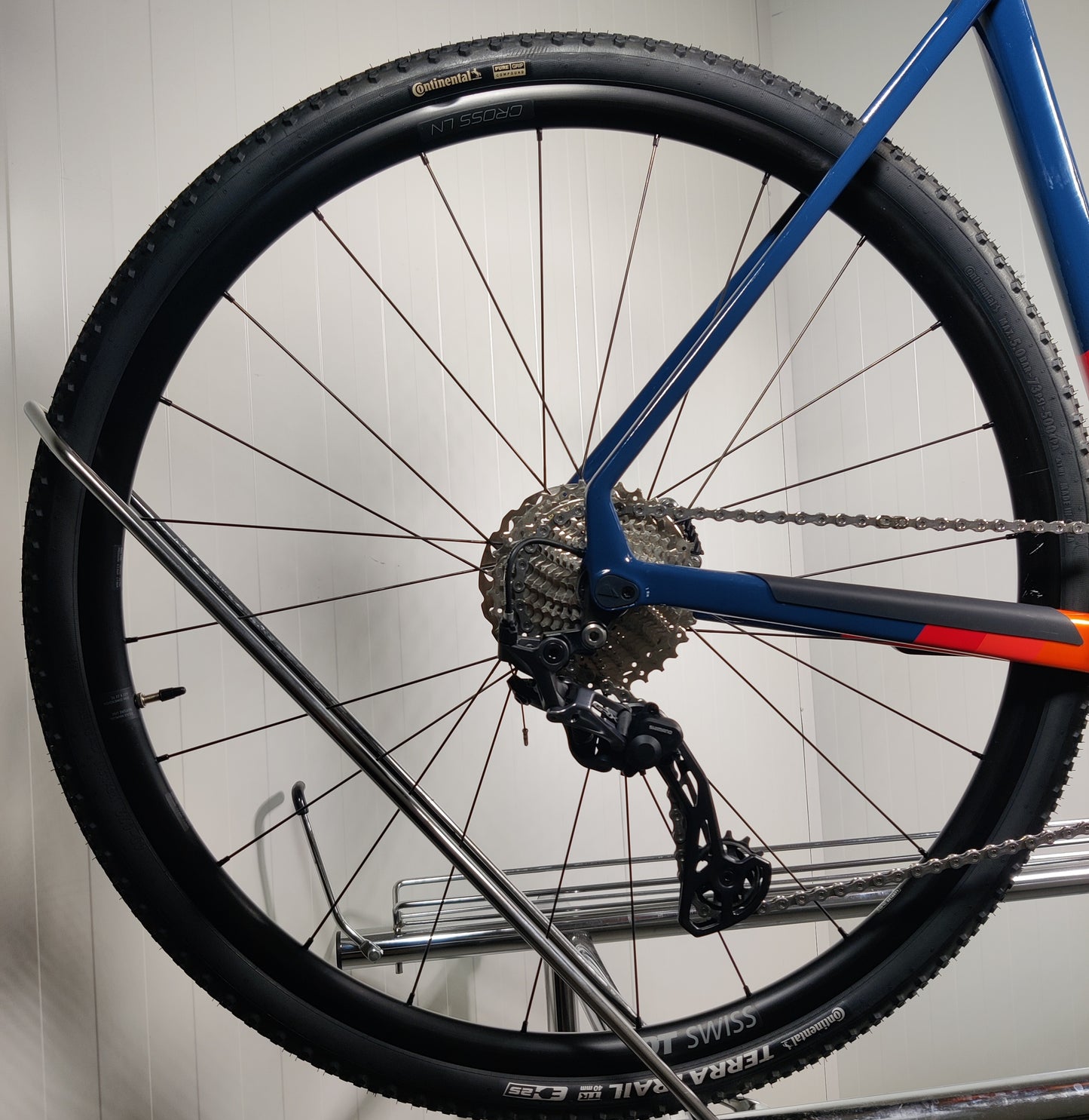 Canyon Inflite CF SL 6 L - 1,83-1,92 - käytetty Gravel-pyörä
