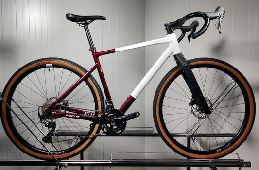 Focus atlas 6.8 - 1,71m-1,82m - M - käytetty gravel-pyörä