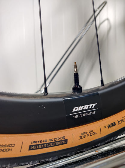 Giant Revolt Advanced 0 M - 1,7-1,81m - käytetty gravel-pyörä