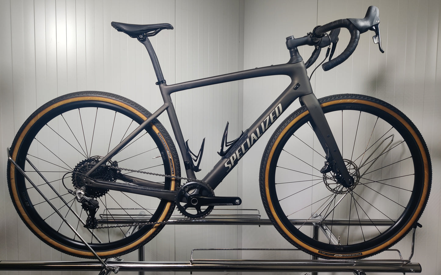 Specialized Diverge Comp Carbon - 56cm - 1,75m-1,81m - käytetty gravel-pyörä